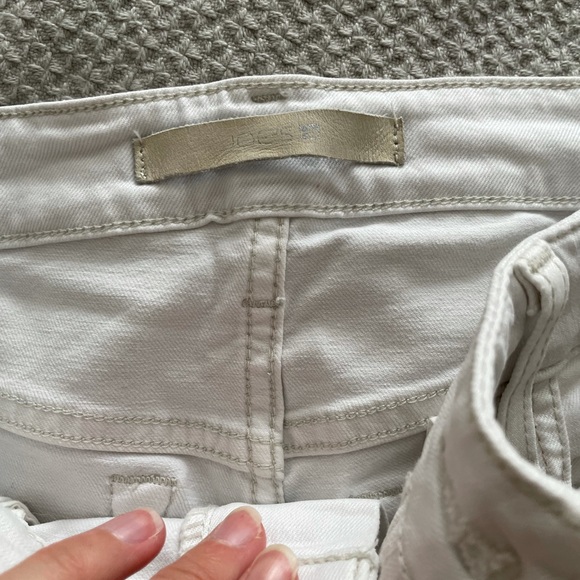 White Joe’s jeans - Picture 2 of 3